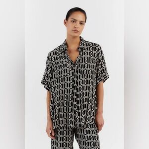 Dissh Izzie Chain Vacation Shirt Collared Button Down Size 2